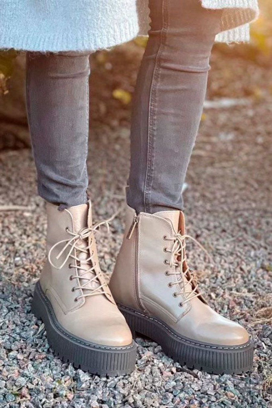 Muoti Ten Points Saappaat Ja Nilkkurit | Alina Laced Bootsit, Taupe